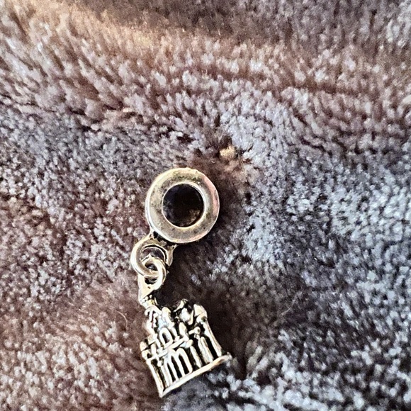 Pandora Disneyland Sleeping Beauty Castle Charm - Picture 3 of 5